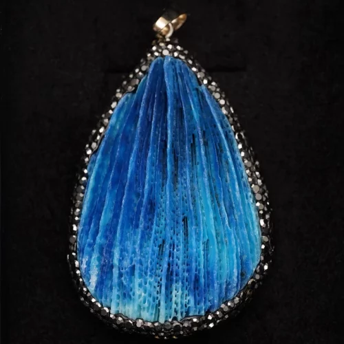 Koral Hematiti Blu Qafore Formë Loti